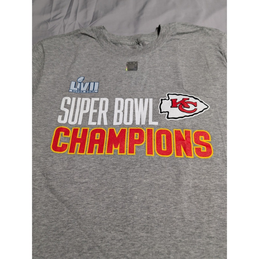 Nike Kansas City Chiefs Super Bowl LVIII Champions T Shirt Gray Mens Large NWT - Picture 2 of 6